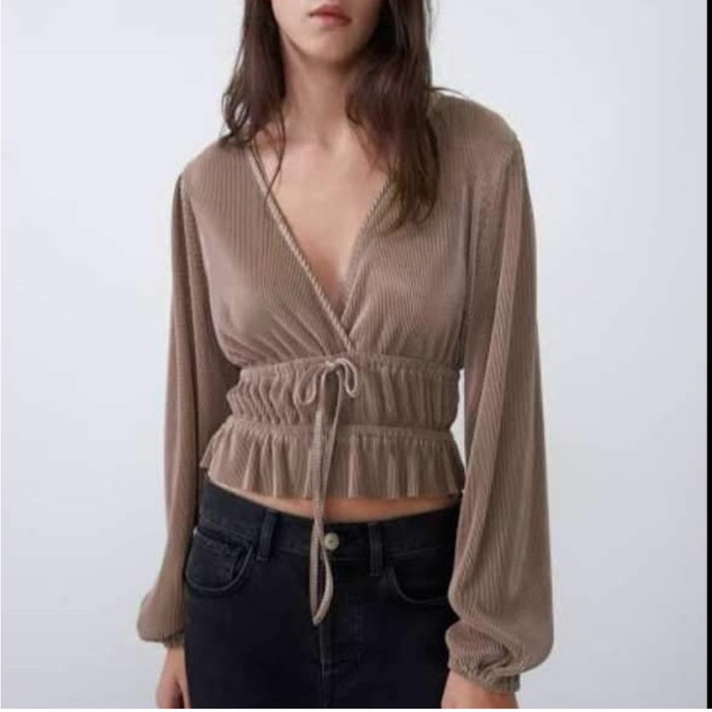 Zara taupe ribbed puff ballon sleeve crop blouse